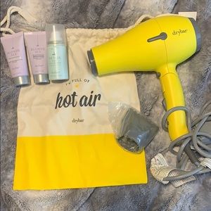 Drybar Baby Buttercup w/ bag and minis